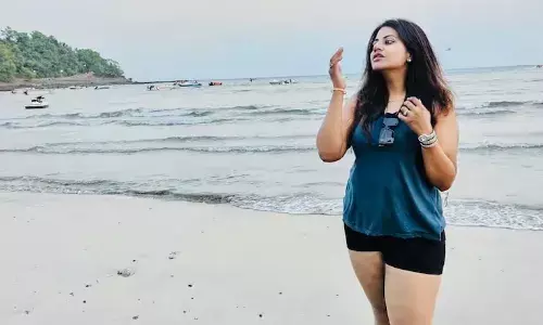 IAS Pooja Khedkar के बारे में सुना क्या? ऑडी कार गिफ्ट में ली, VVIP नंबर प्लेट की रखी डिमांड, हो गया तबादला