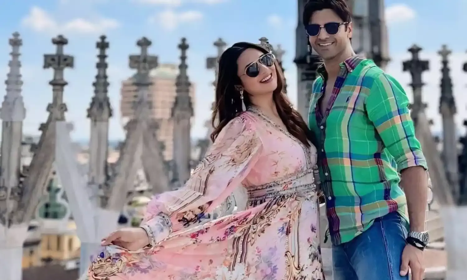 Divyanka Tripathi: पति संग घूमने गई एक्ट्रेस संग विदेश में हुई लूटपाट, भारत लौटने के लिए मदद की गुहार