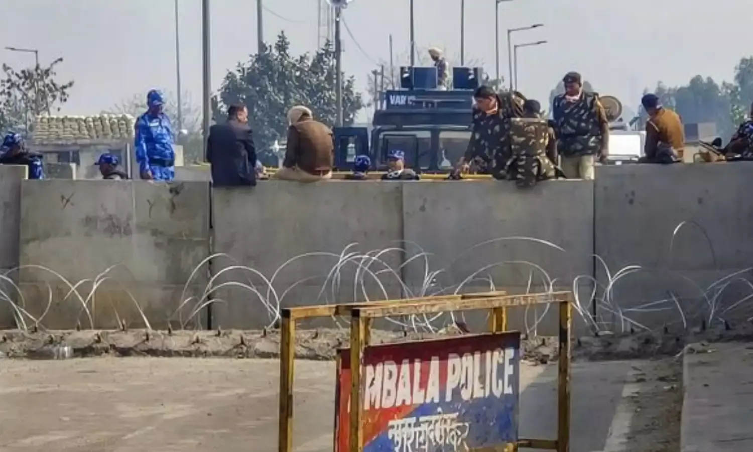 महीनों से बंद शंभू बॉर्डर, सुप्रीम कोर्ट बोला - आप ऐसे कैसे कर सकते हैं ? किसान इसी देश के नागरिक...