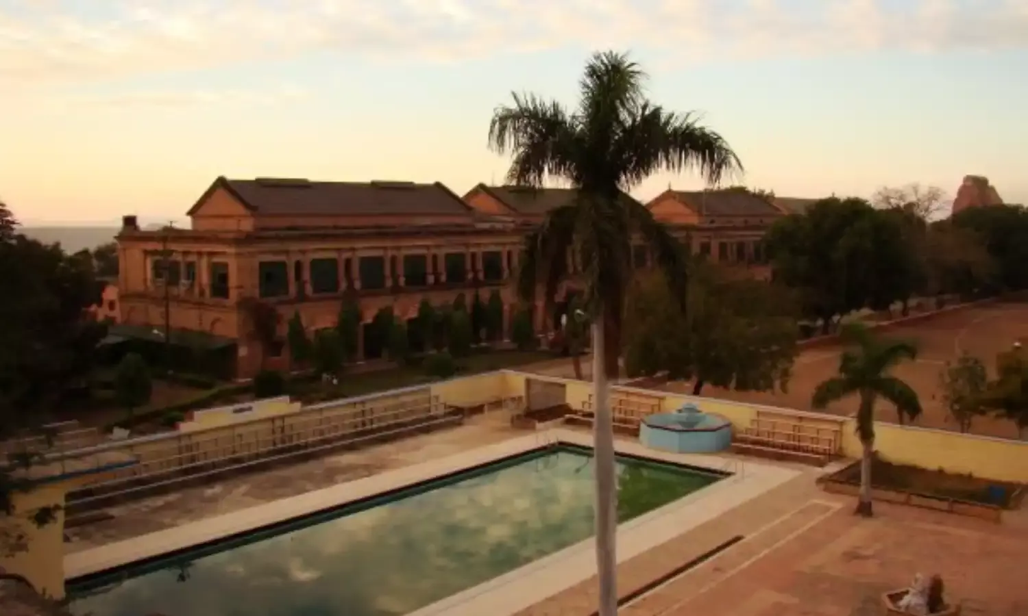 Gwalior: सिंधिया स्कूल में 9वीं कक्षा के छात्र ने नाबालिग छात्रा से किया यौन शोषण, आरोपी के खिलाफ POCSO एक्ट के तहत FIR दर्ज