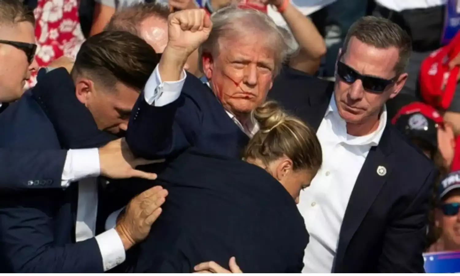 Donald Trump Shooting Video: ताबड़तोड़ गोलीबारी, 1 इंच की हुई चूक, नहीं तो चली जाती ट्रंप की जान, देखें वीडियो