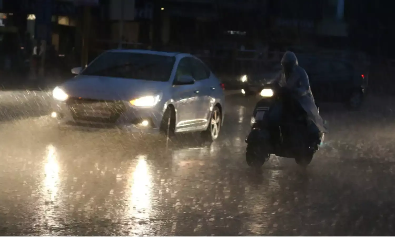 MP Weather Update: पूरी ताकत के साथ आगे बढ़ रहा मानसून, इन जिलों में बाढ़ का चेतावनी