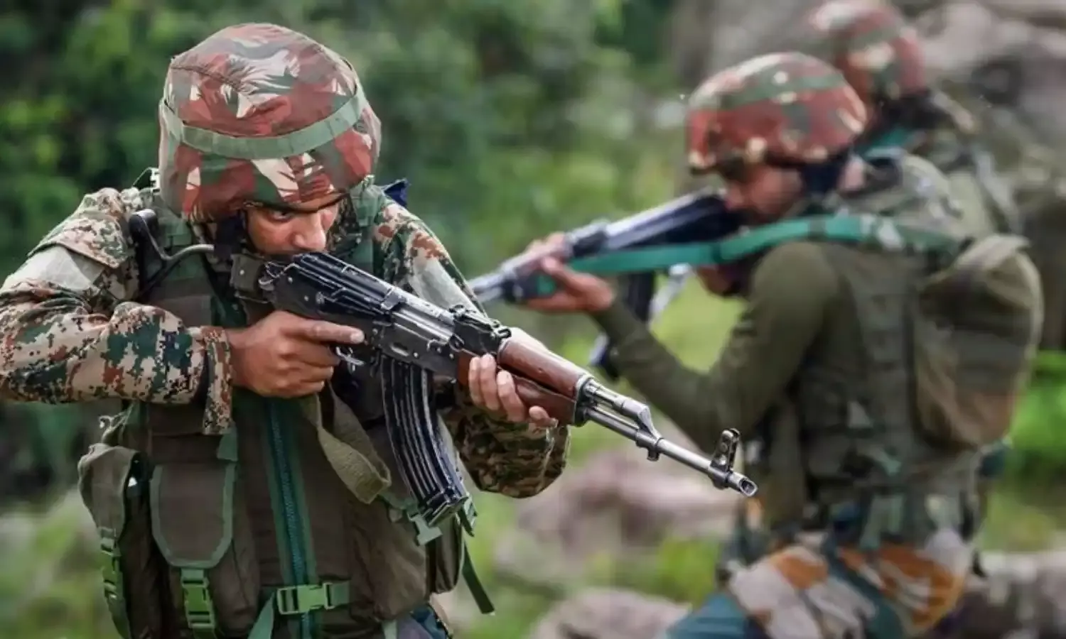 Jammu Kashmir News : पुंछ में घुसपैठ की कोशिश नाकाम, LOC पर गोलीबारी, एक जवान घायल