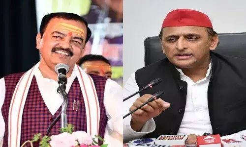 UP Politics: अखिलेश यादव के मानसून ऑफर पर लोगों का रिएक्शन, कहा -बाप को धक्का दो, माइक छीनो और सरकार बनाओ