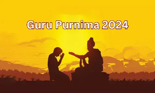 Guru Purnima 2024: आज मनाया जा रहा है गुरु पूर्णिमा का पर्व, इस विधि से करें पूजन, जानें नियम