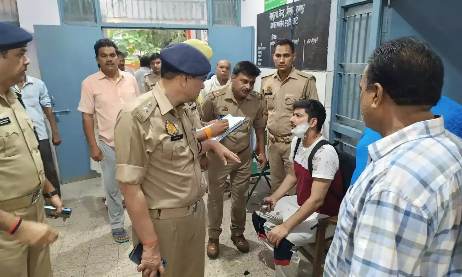 Rampur Road Accident: लखनऊ दिल्ली हाईवे में दो बसें आपस में टकराई, 3 की मौत, कई घायल Rampur Road Accident: लखनऊ दिल्ली हाईवे में दो बसें आपस में टकराई, 3 की मौत, कई घायल