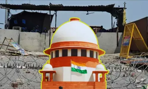 बैरिकैड हटाने की याचिका सुप्रीम कोर्ट ने की खारिज, कहा - एक ही विषय पर बार - बार...