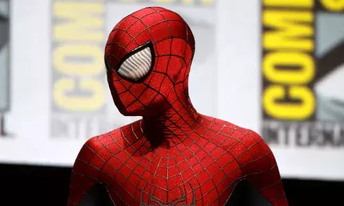 Bhopal Spider Man Video Viral: क्या आपने देखा है भोपाली स्पाइडर मैन, सड़क पर कर रहा था ऐसा काम… देखें वीडियो