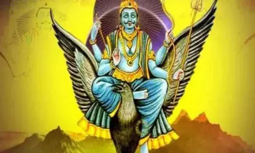 शनिदेव को क्यों कहा जाता है कर्मफल दाता? जानिए इन्हें प्रसन्न करने के उपाय