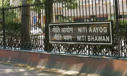 Niti Aayog Meeting: नीति आयोग की बैठक से 7 मुख्यमंत्री हुए अलग, मगर ममता होंगी बैठक में शामिल, जानें क्या है इरादा