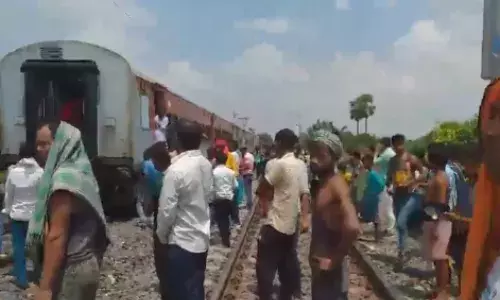 Train Accident : बिहार के समस्तीपुर में बड़ा रेल हादसा, ट्रेन के डिब्बे इंजन से हुए अलग