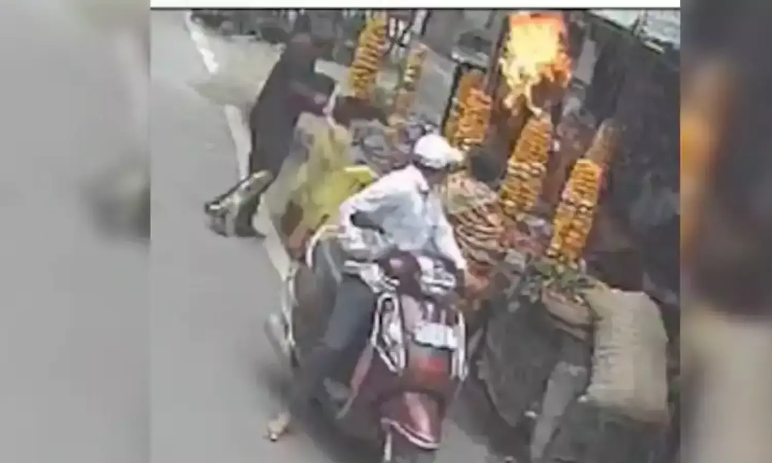 Crime: एक तरफ़ा आशिकी बनी मौत का पैगाम, प्रेमी ने लगा दी प्रमिका को आग, खुद को भी जलाया