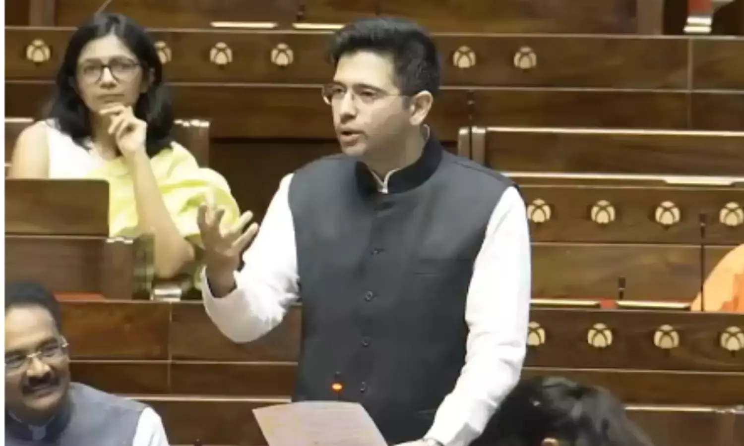 चुनाव लड़ने की न्यूनतम आयु 25 से घटाकर 21 वर्ष हो - राज्यसभा में राघव चड्ढा ने कर दी डिमांड