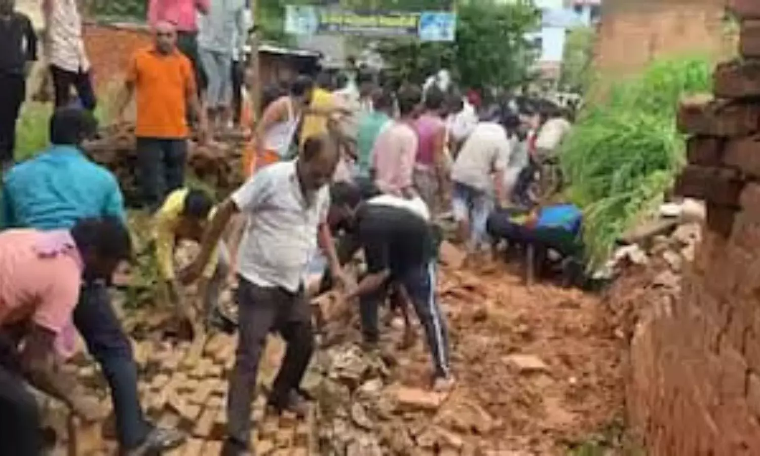 Rewa Building Collapse: रीवा में बड़ा हादसा, गिरी मकान की दीवार, चार बच्चों की मौत