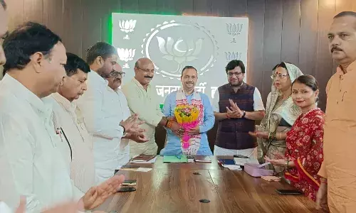 BJP कोर कमेटी में गन्ना सोसायटियों के इलेक्शन पर चर्चा, अब गरमाई चुनाव की जमीन