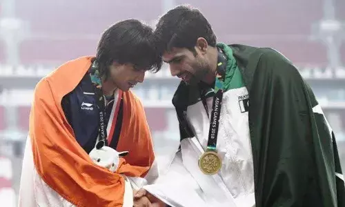 पेरिस ओलंपिक में भारत का पांचवां पदक, नीरज चोपड़ा ने सिल्वर मेडल तो पाकिस्तान के नदीम ने जीता गोल्ड
