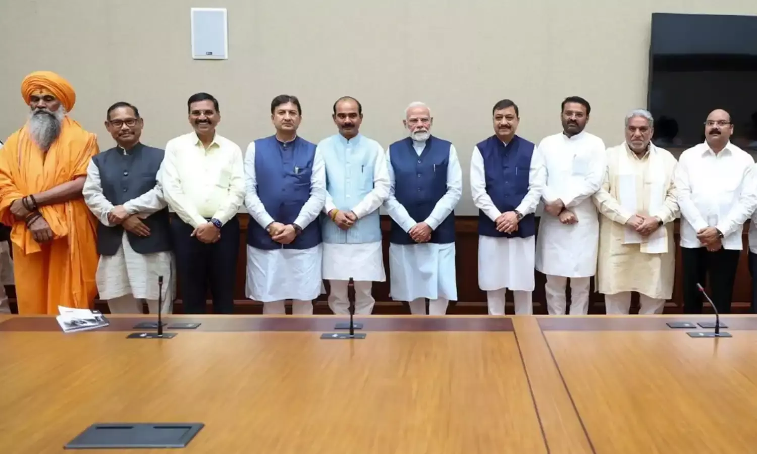 PM मोदी ने SC, ST वर्ग के सांसदों को दिया आश्वासन - सरकार लागू नहीं करेगी कोटे पर कोटा PM मोदी ने SC, ST वर्ग के सांसदों को दिया आश्वासन - सरकार लागू नहीं करेगी कोटे पर कोटा