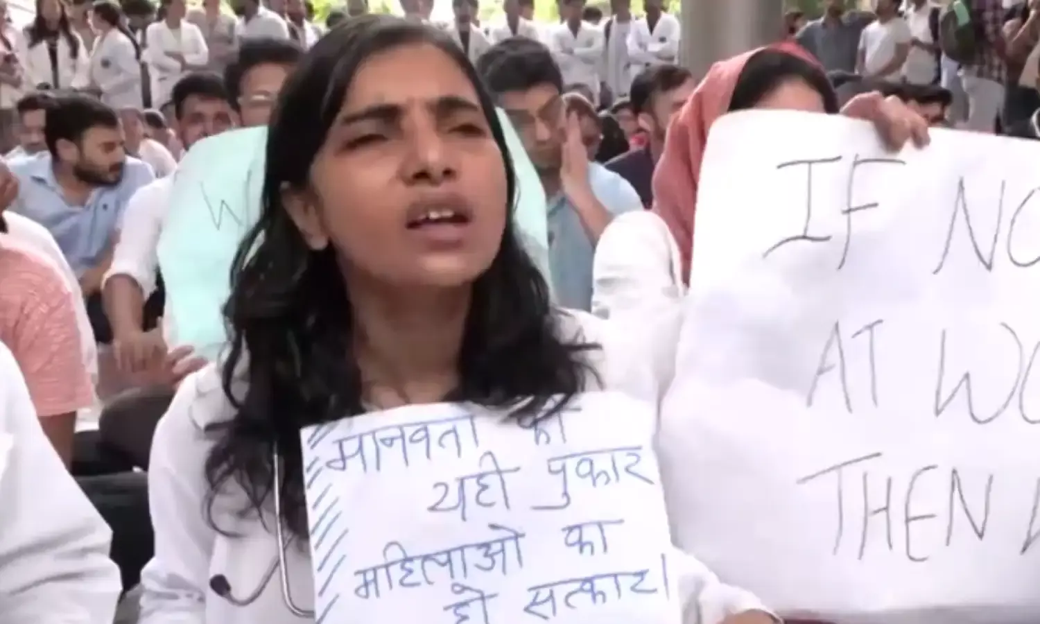 Kolkata Doctor Rape Case : दिल्ली में डॉक्टर्स की हड़ताल, मामले में CBI जांच की मांग