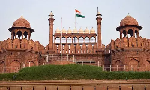 स्वतंत्रता दिवस को लेकर सुरक्षा के पुख्ता इंतजाम, 700 AI कैमरे रखेंगे निगरानी