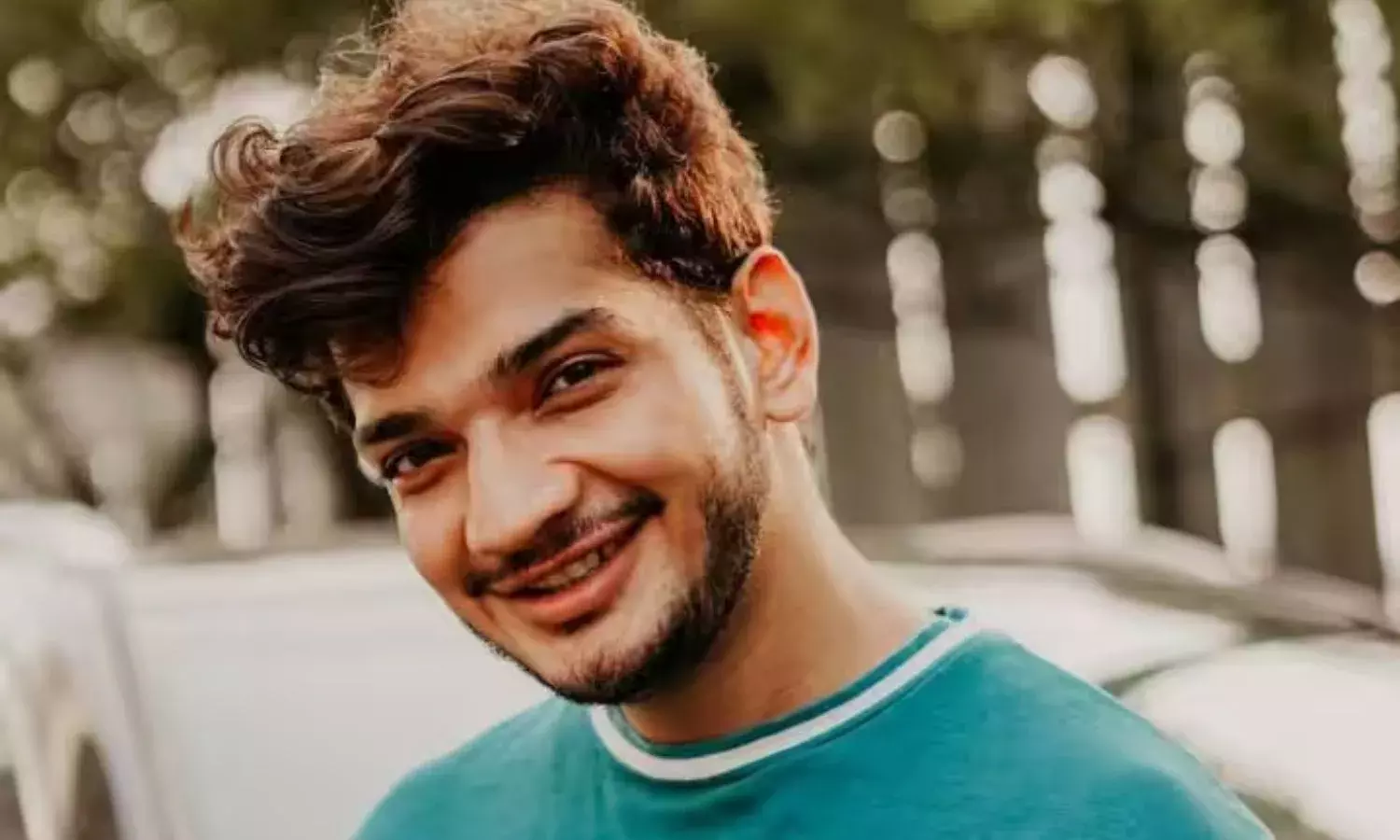 फिर विवादों में घिरे मुनव्वर फारूकी कोंकणी समुदाय के लिए कहे अपशब्द, जानिए पूरा मामला फिर विवादों में घिरे मुनव्वर फारूकी कोंकणी समुदाय के लिए कहे अपशब्द, जानिए पूरा मामला