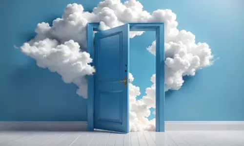 वास्तु के अनुसार घर के मुख्य दरवाजे की सही डिज़ाइन चुनने की आसान टिप्स