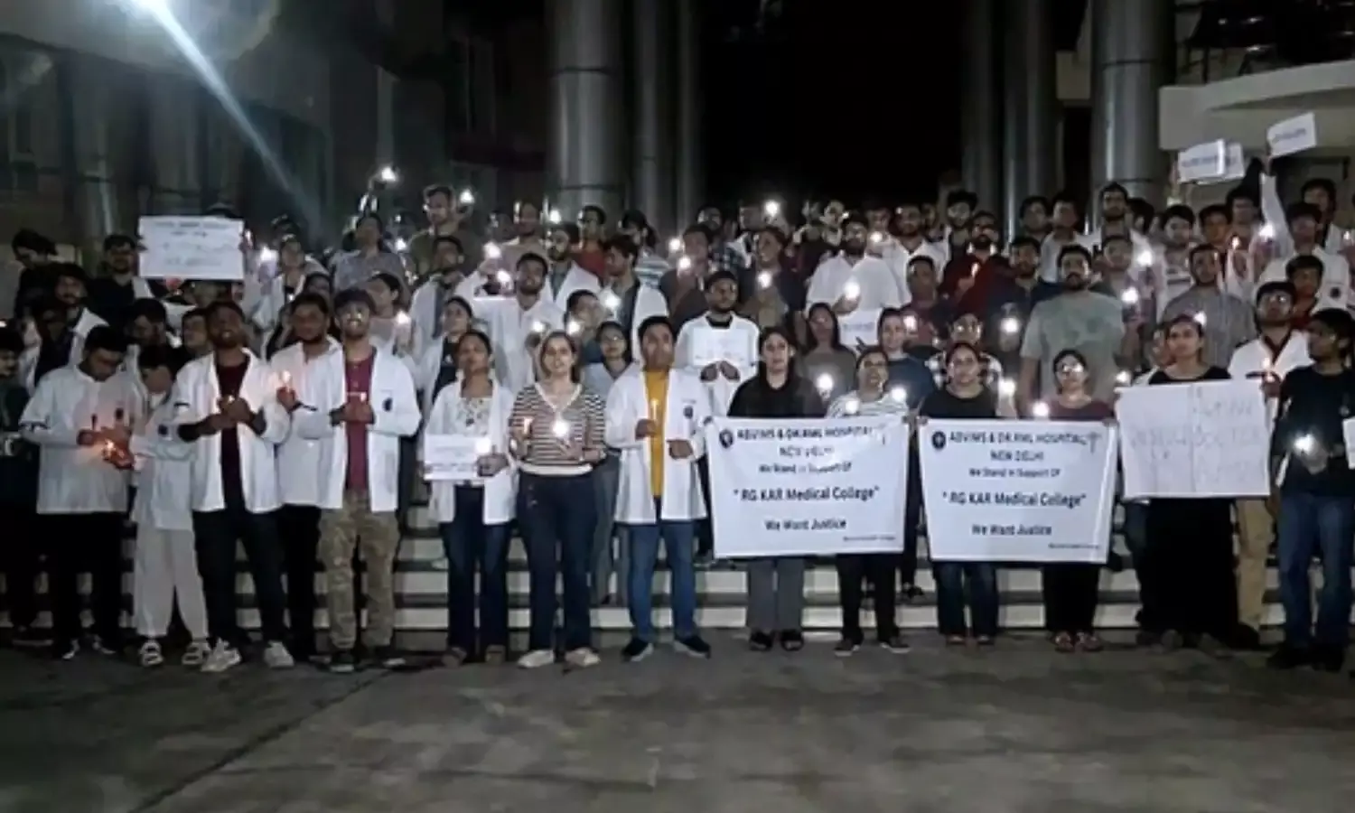 डॉक्टर रेप-हत्याकांड के विरोध में सड़क पर उतरीं ममता, घटना पर इन लोगों को ठहराया जिम्मेदार