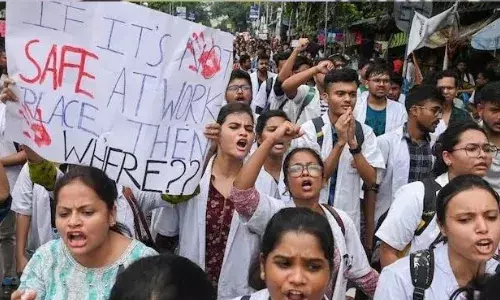 डॉक्टरों की 24 घंटे की देशव्यापी हड़ताल शुरू, अस्पतालों में मरीज हो रहे परेशान
