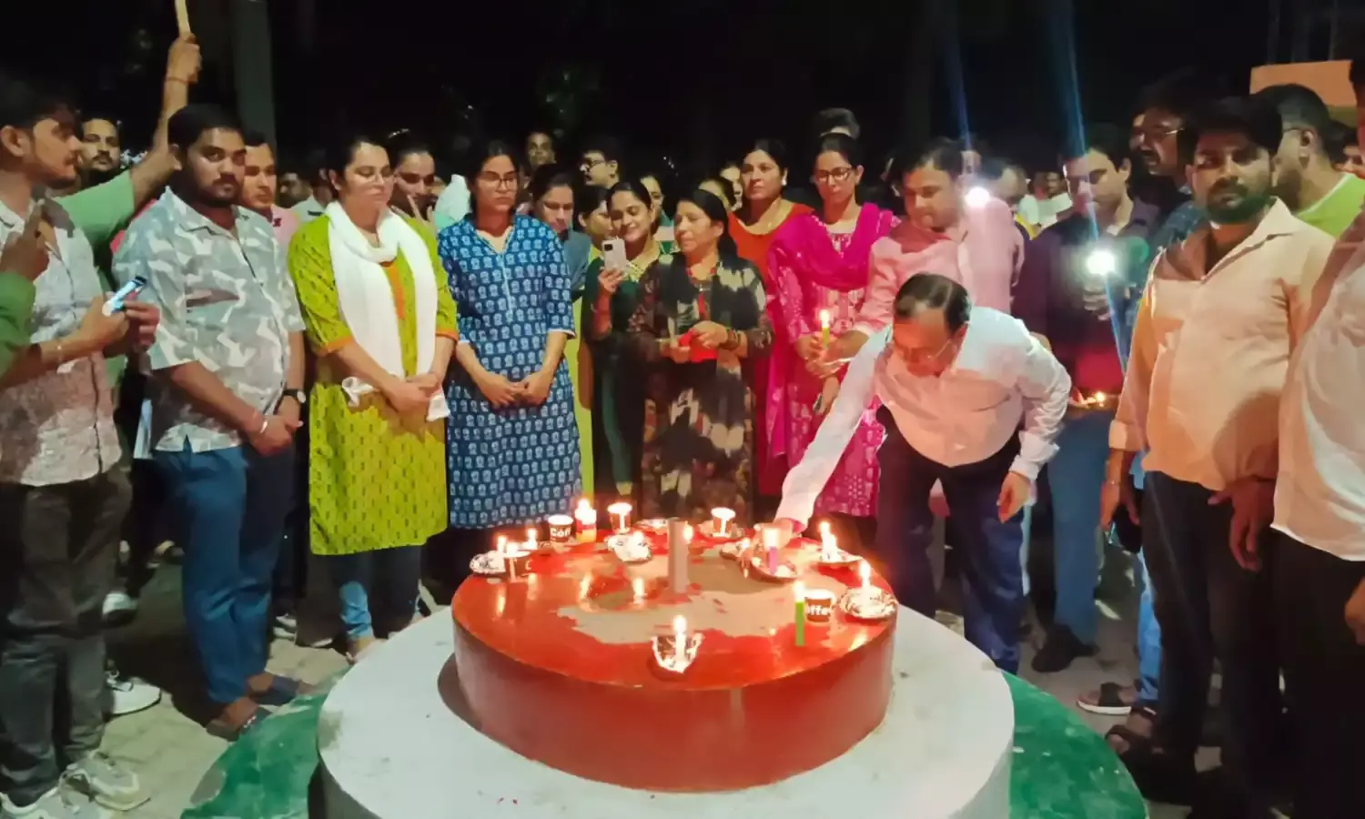 मेडिकल कॉलेज के रेजिडेंट डॉक्टर्स की दो टूक, सेंट्रल प्रोटेक्शन एक्ट नहीं, तो ओपीडी नहीं