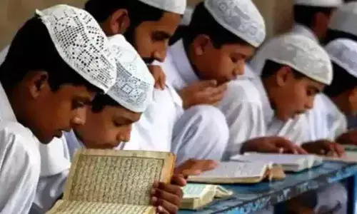 बिहार में सरकारी फंड से चलने वाले मदरसों की किताब में लिखी जिहादी बातें, जानिए पूरा मामला