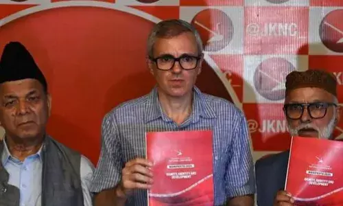 अगर जम्मू कश्मीर में बनी हमारी सरकार तो बहाल करेंगे आर्टिकल 370, उमर अब्दुल्ला ने किया अपने घोषणा पत्र में ऐलान