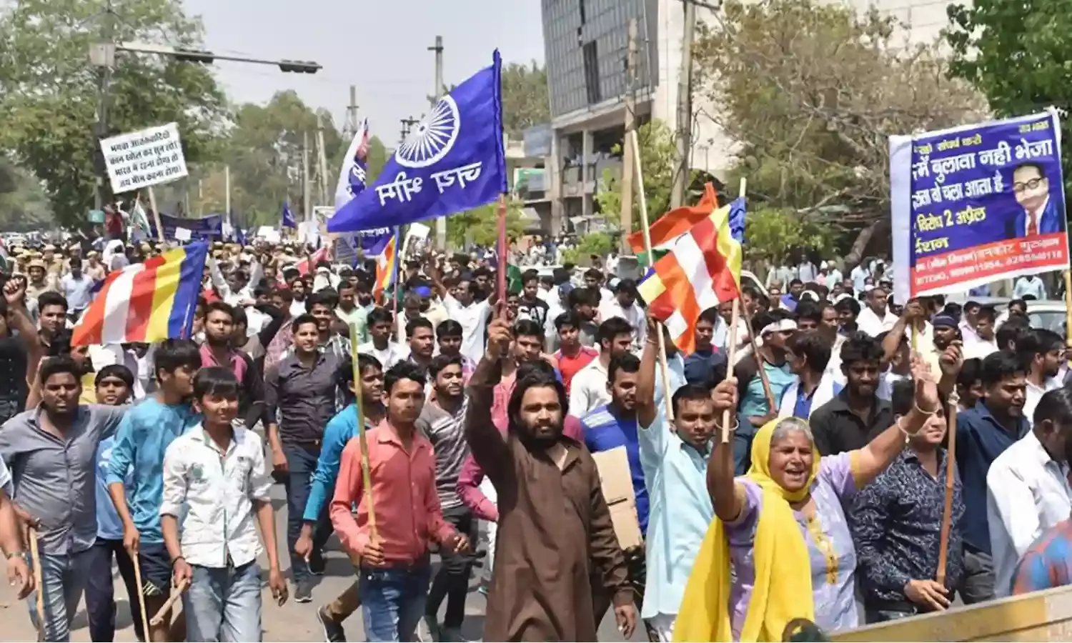 SC आरक्षण में क्रीमी लेयर का भारी विरोध, बिहार में रोकी गई ट्रेन, राजस्थान के 16 जिलों में स्कूल बंद