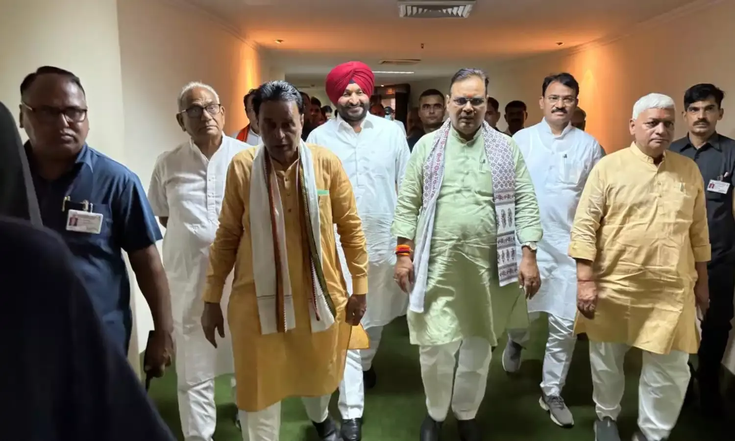 रवनीत सिंह बिट्टू ने राज्यसभा चुनाव के लिए दाखिल किया नामांकन, जानिए उनके बारे  में खास बात