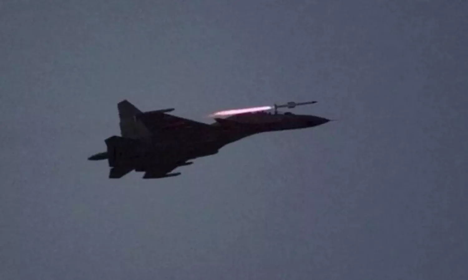 पोखरण के पास वायुसेना के लड़ाकू विमान ने गलती से  छोड़ा एयर स्टोर, अब होगी जांच