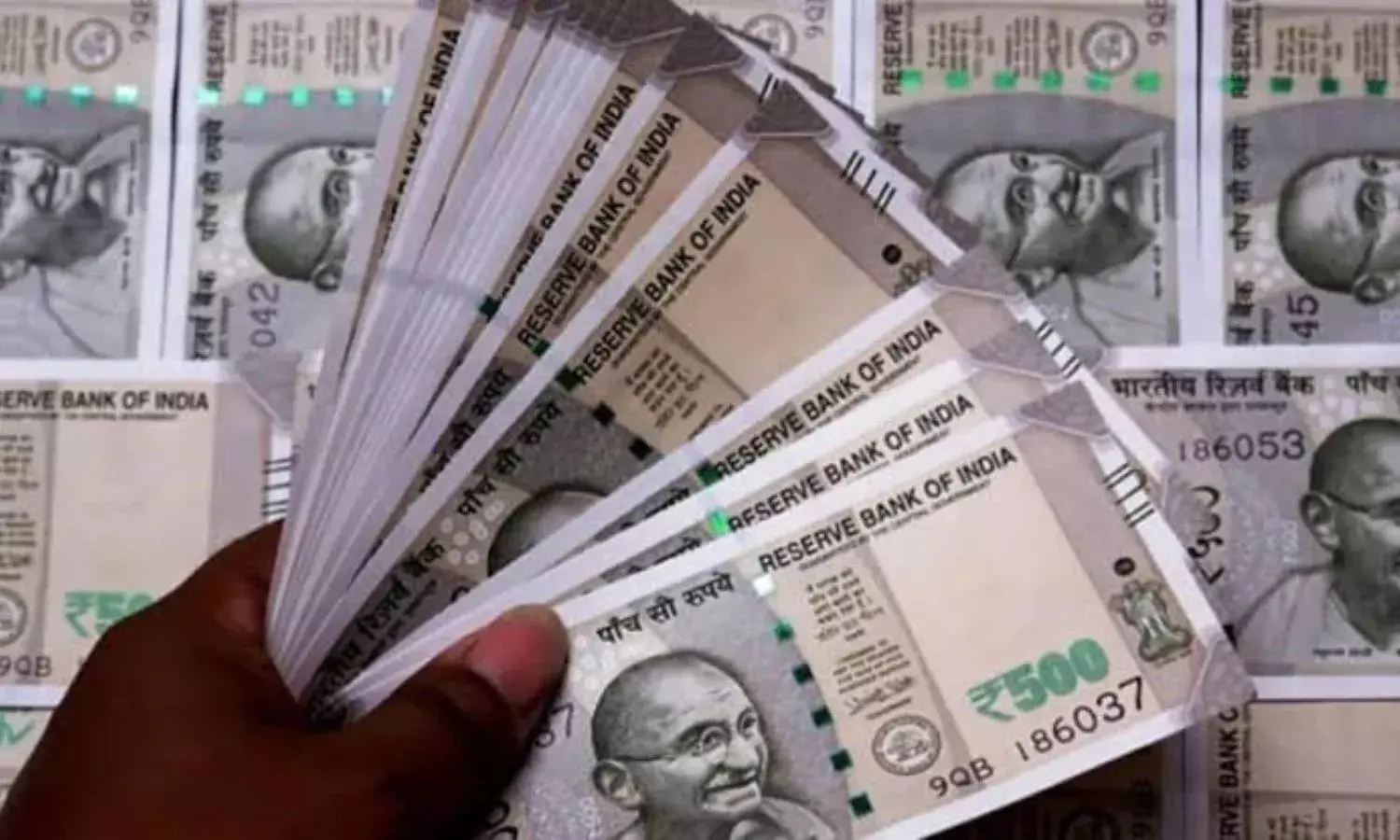 सरकारी कर्मचारियों के बड़ी खुशखबरी, जल्द केंद्र सरकार महंगाई भत्ते में करेगी बढ़ोतरी