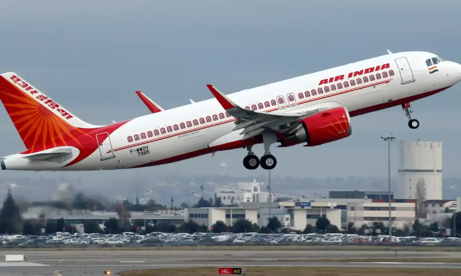 Air India की फ्लाइट में बम की धमकी, तिरुवनंतपुरम एयरपोर्ट पर आपातकाल