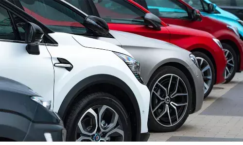 जितनी कार पाकिस्‍तान में 1 साल में नहीं बिकती उतनी दिल्‍ली में सिर्फ 15 दिन में बिक जाती हैं...