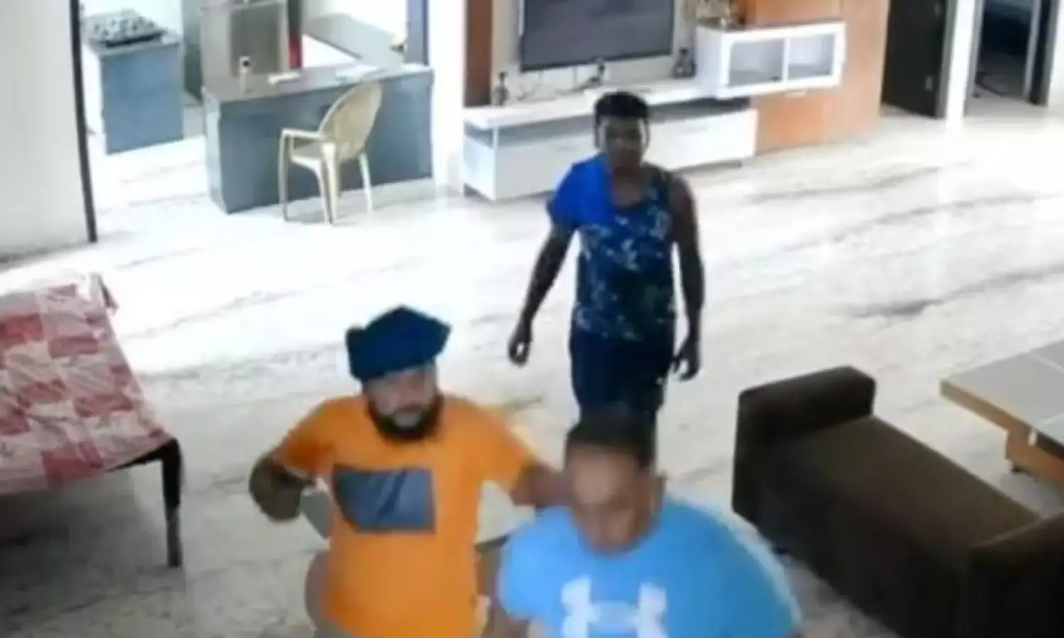 अमृतसर में एक घर के अंदर अमेरिकी नागरिक को मारी गई गोली, मूक दर्शक बनकर देखते रहे मां-बेटे