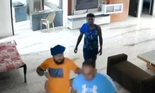 अमृतसर में एक घर के अंदर अमेरिकी नागरिक को मारी गई गोली, मूक दर्शक बनकर देखते रहे मां-बेटे