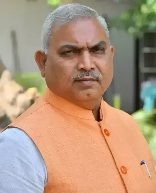 लेखक - शिवप्रकाश, भारतीय जनतापार्टी के राष्ट्रीय सह - संगठन महामंत्री है।