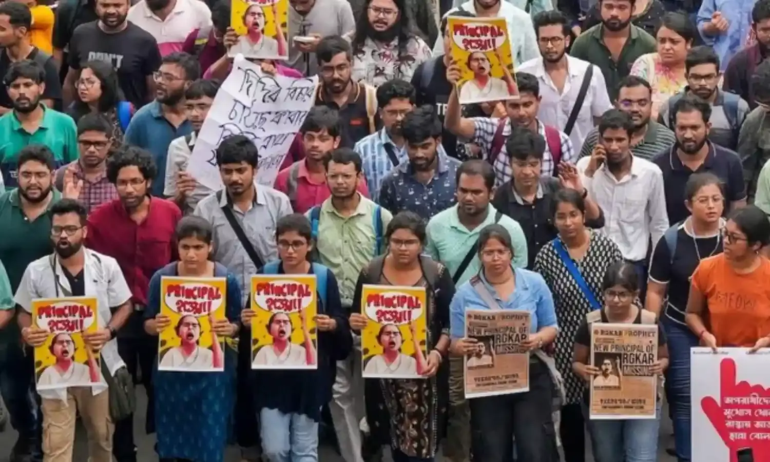 सड़कों पर पुलिस बल वॉटर कैनन के साथ तैनात, सीएम के खिलाफ प्रदर्शन से पहले राज्यपाल की अपील