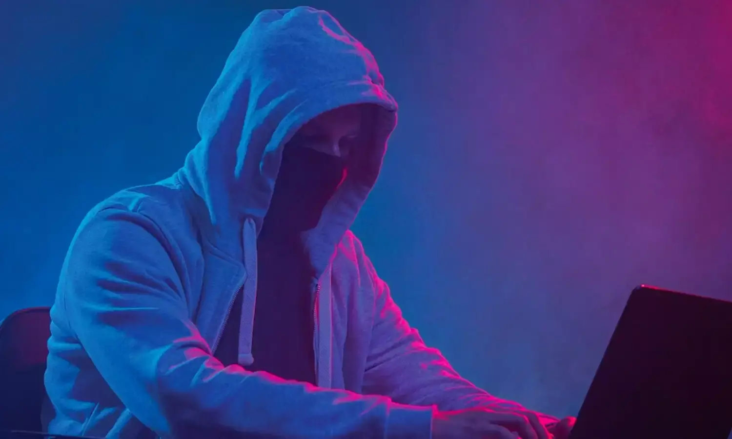 डॉक्टर को डिजिटल अरेस्ट कर 48 लाख रुपए की ठगी, इस तरीके से उड़ाया सारा पैसा... डॉक्टर को डिजिटल अरेस्ट कर 48 लाख रुपए की ठगी, इस तरीके से उड़ाया सारा पैसा...