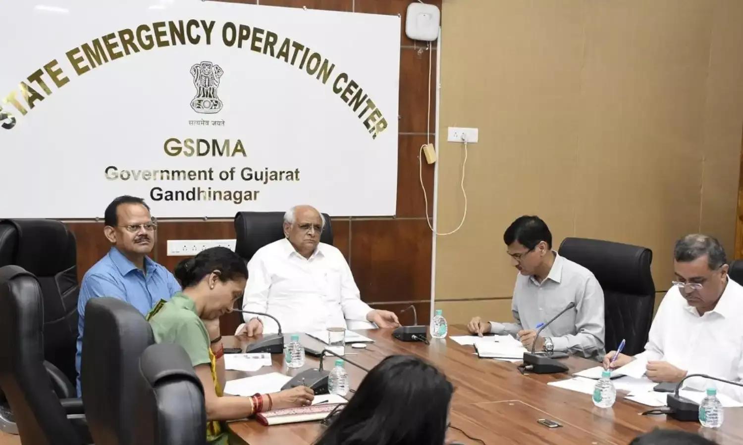 खत्म नहीं हो रहा है गुजरात में तबाही का मंजर, बाढ़ और बारिश के बाद अब चक्रवात का बढ़ा खतरा