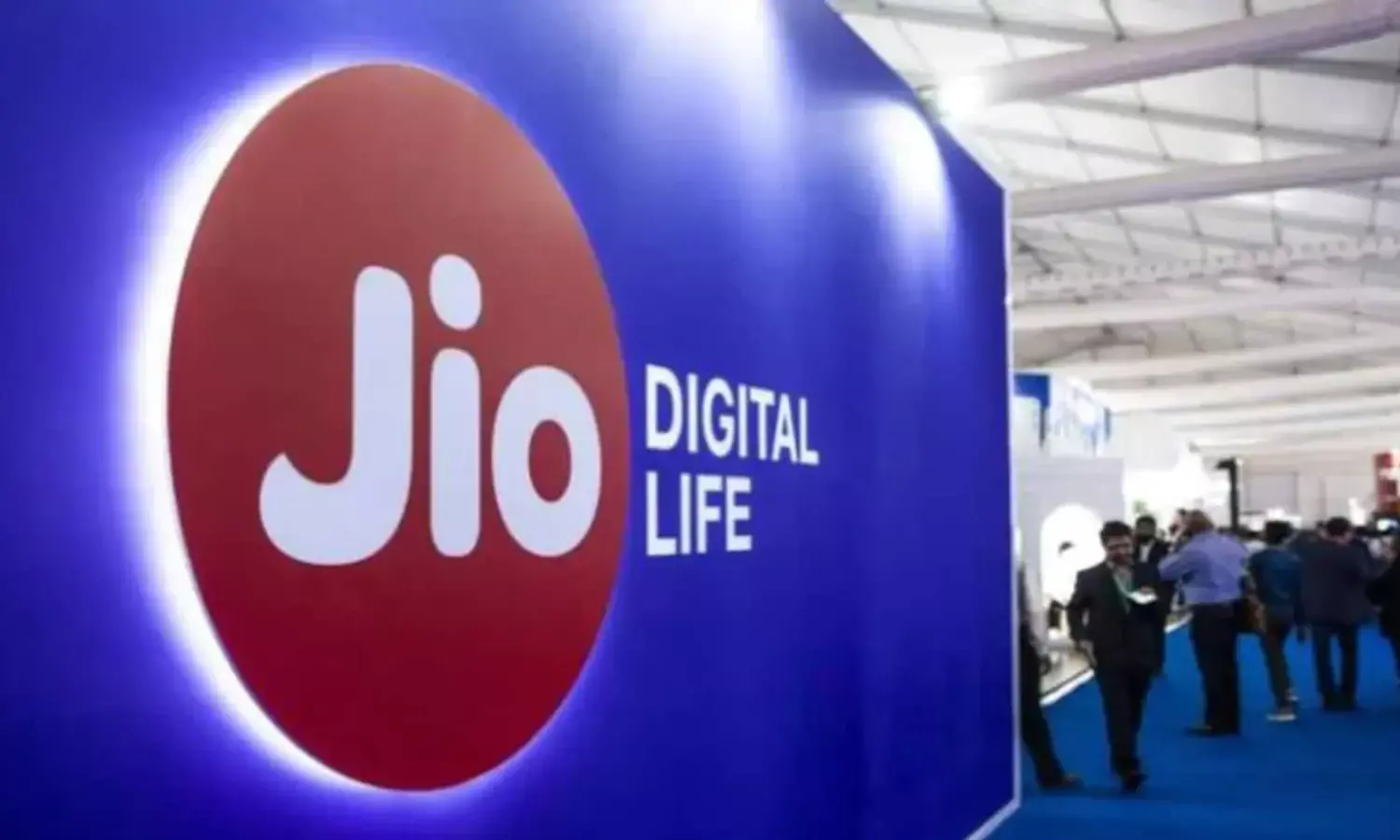 Jio के रिचार्ज फिर हुए महंगे, प्लान में किये गए 200-300 रूपए तक की बढ़ोत्तरी Jio के रिचार्ज फिर हुए महंगे, प्लान में किये गए 200-300 रूपए तक की बढ़ोत्तरी