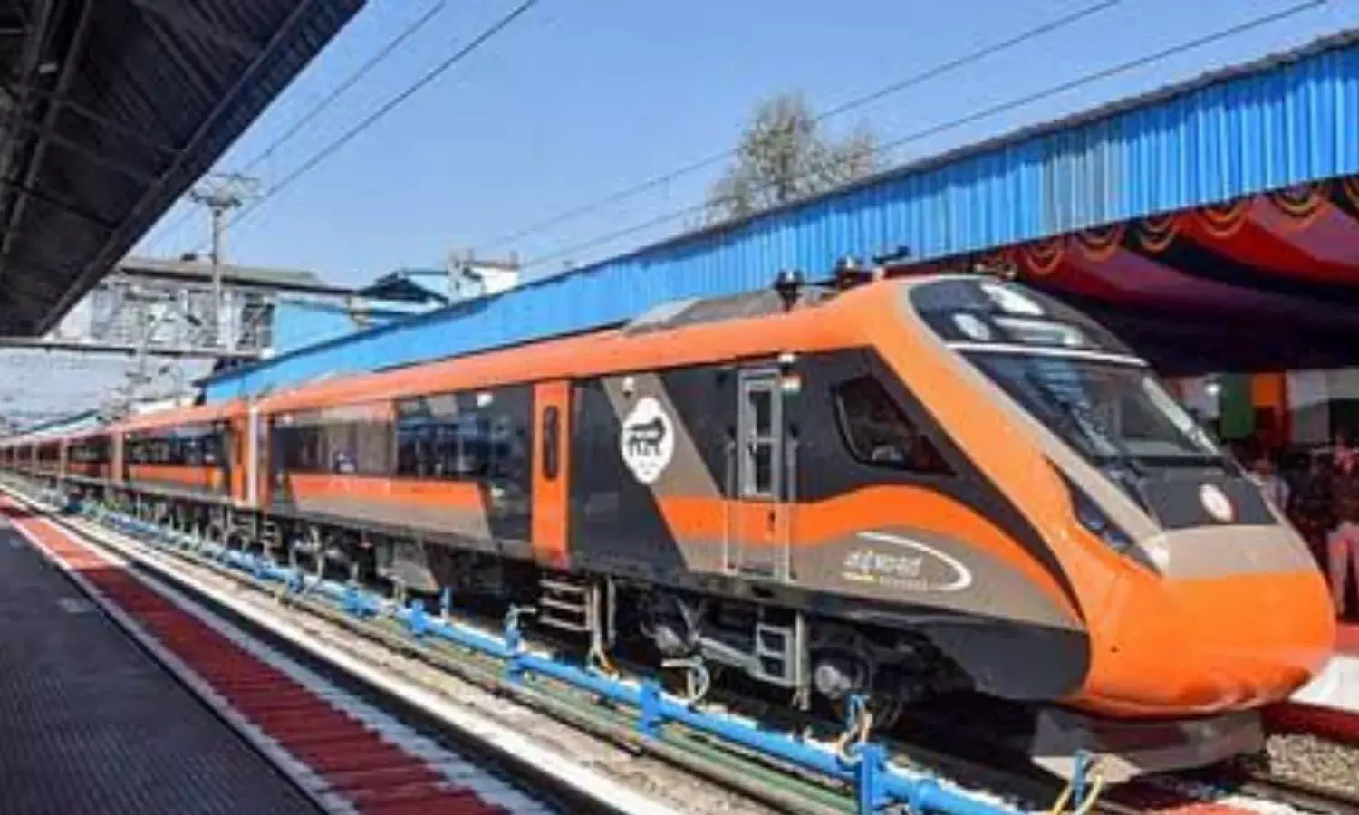 आज मेरठ-लखनऊ वंदे भारत ट्रेन में करें फ्री यात्रा, IRCTC ने जारी किया शेड्यूल