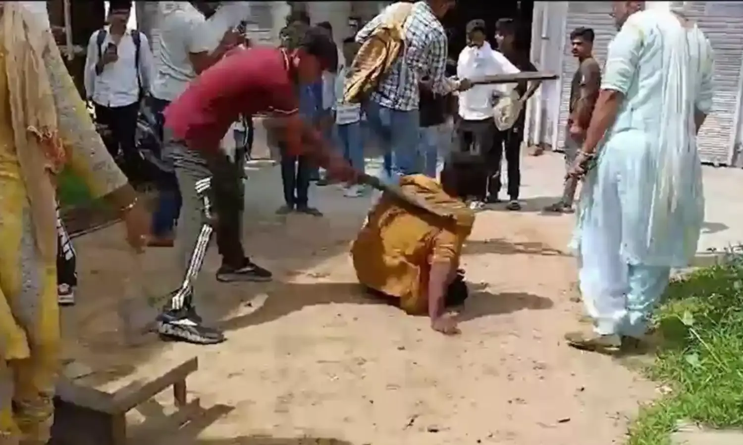 हरियाणा में गोमांस खाने के शक में मजदूर को लोगों ने पीट - पीट कर मार डाला, पुलिस ने पकड़े 5 गोरक्षक