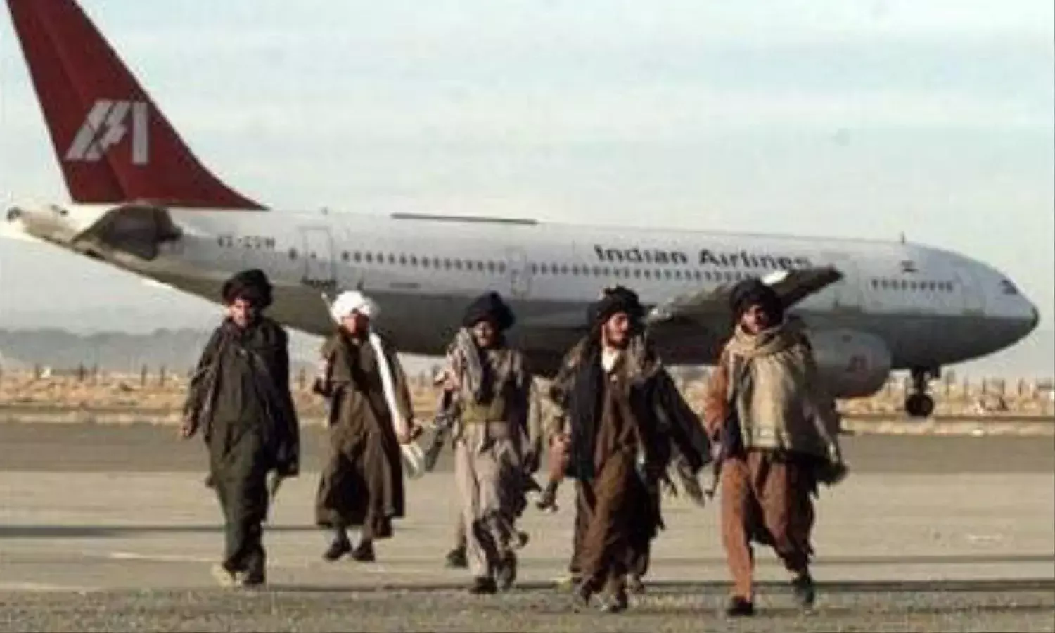 जानिए क्‍यों विवादों में घिरी नेटफ्लिक्स पर रिलीज हुई द कंधार हाईजैक सीरीज...