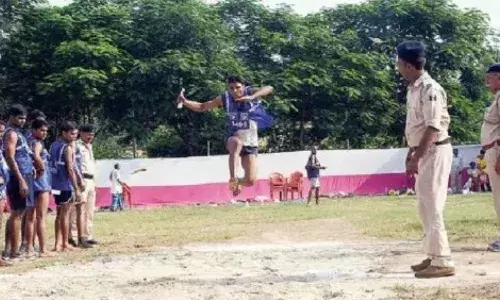 झारखंड में नौकरी के लिए 11 युवाओं ने गंवाई जान, पुलिस कर रही मामले की जांच