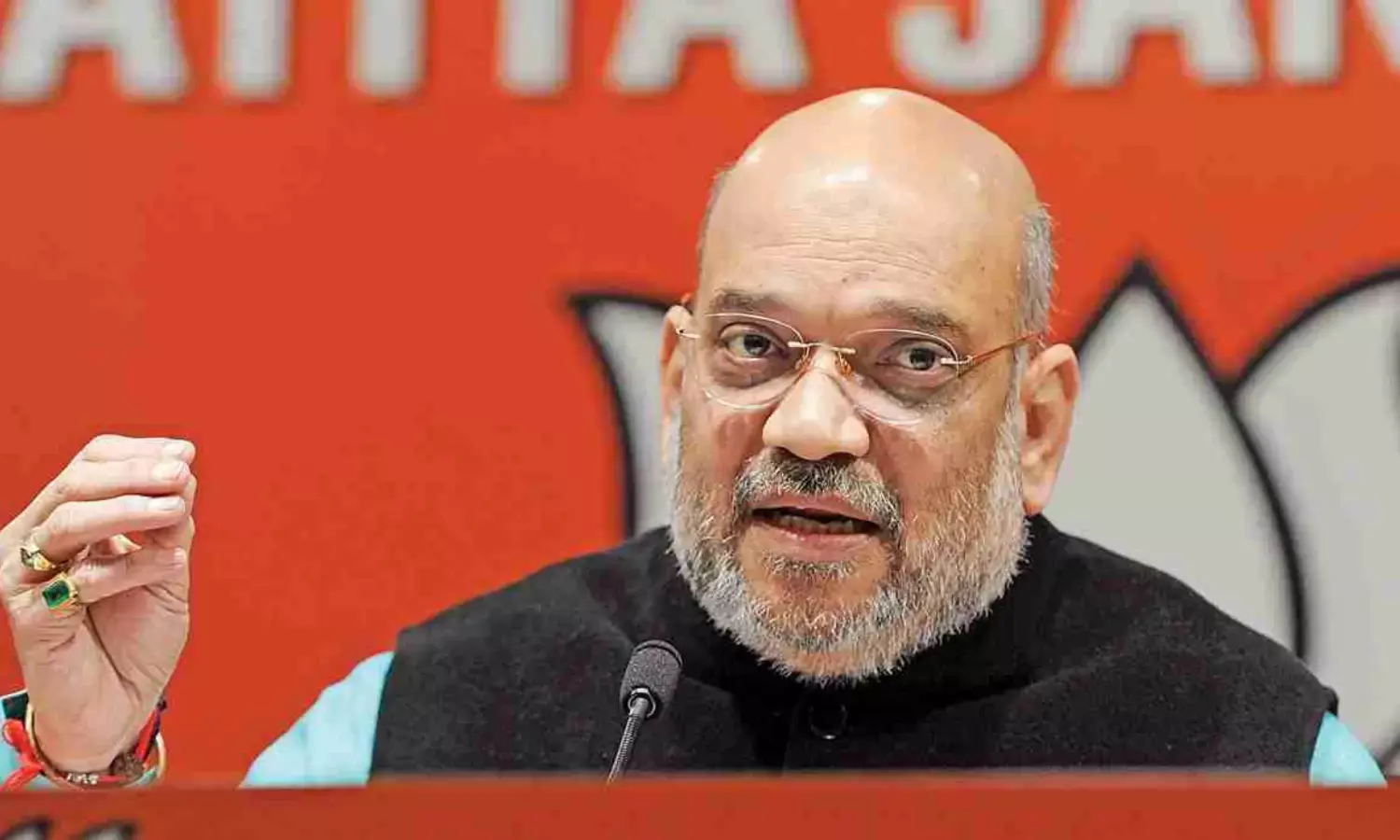 VHP के प्रतिनिधि गृह मंत्री अमित शाह से मिले, बांग्लादेश में हिन्दुओं की सुरक्षा का उठाया मुद्दा VHP के प्रतिनिधि गृह मंत्री अमित शाह से मिले, बांग्लादेश में हिन्दुओं की सुरक्षा का उठाया मुद्दा