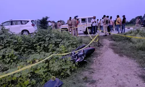 मंगेश यादव एनकाउंटर मामले में सुल्तानपुर SP समेत पांच पर केस मंगेश यादव एनकाउंटर मामले में सुल्तानपुर SP समेत पांच पर केस