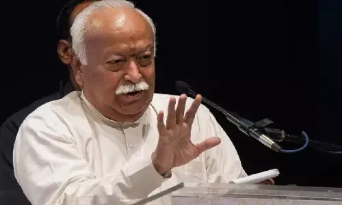 मणिपुर में लोगों की सेवा में जुटा संघ, सरसंघचालक मोहन भागवत बोले सुरक्षा की कोई गारंटी नहीं, फिर भी हमारे कार्यकर्ता…